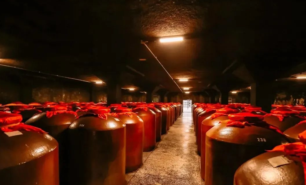 白酒存放3年、5年、10年后，口感发生了哪些变化？