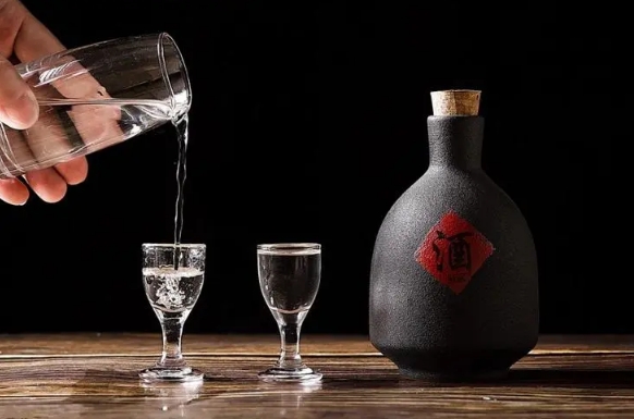 酒的奥秘：从酿造艺术到文化之旅的探索