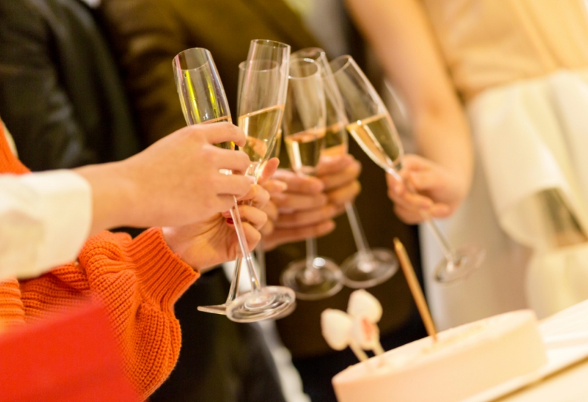 为什么说适量饮用酱香型白酒有益身心健康？